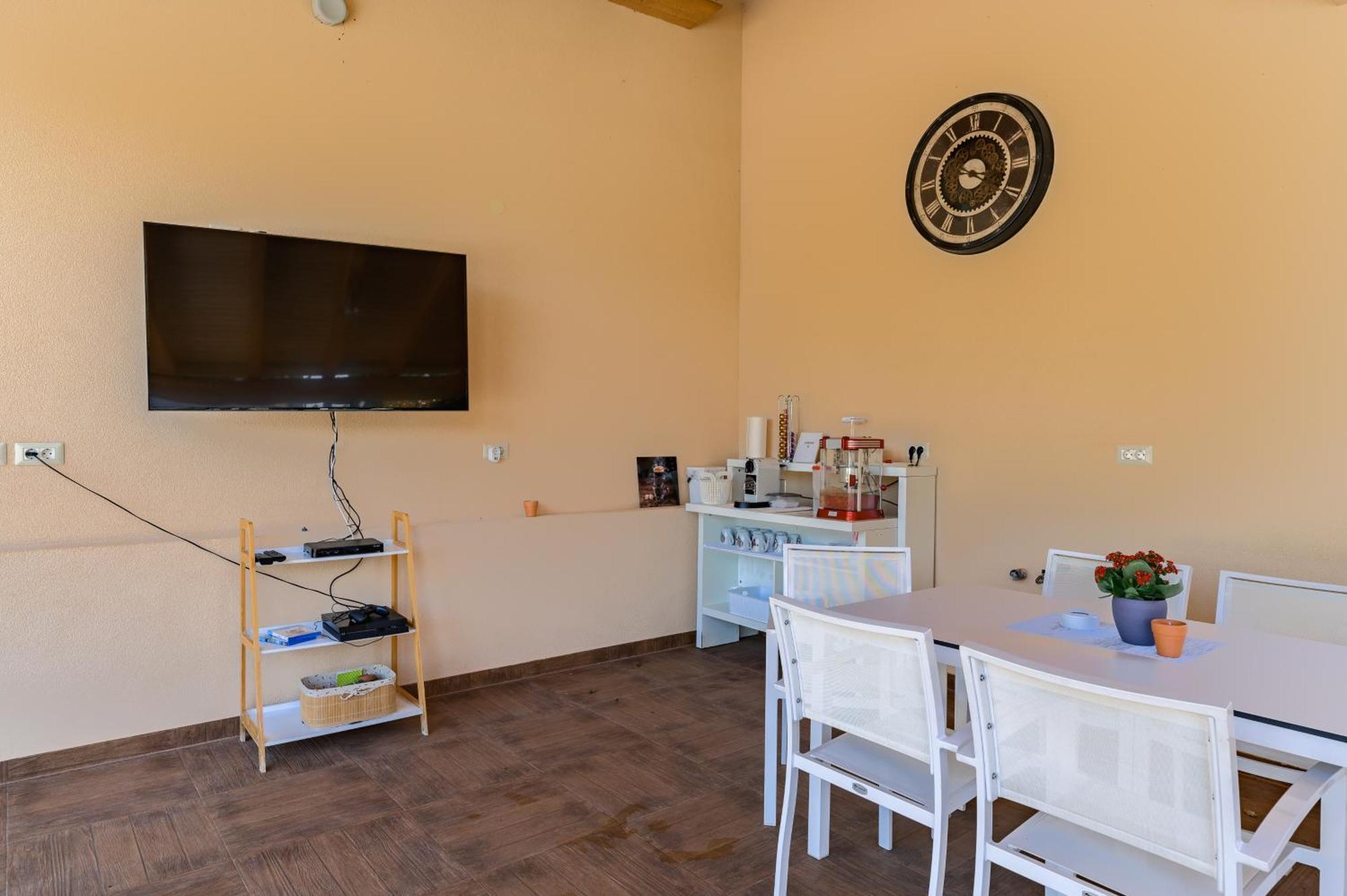 פורץ Apartments Tena מראה חיצוני תמונה