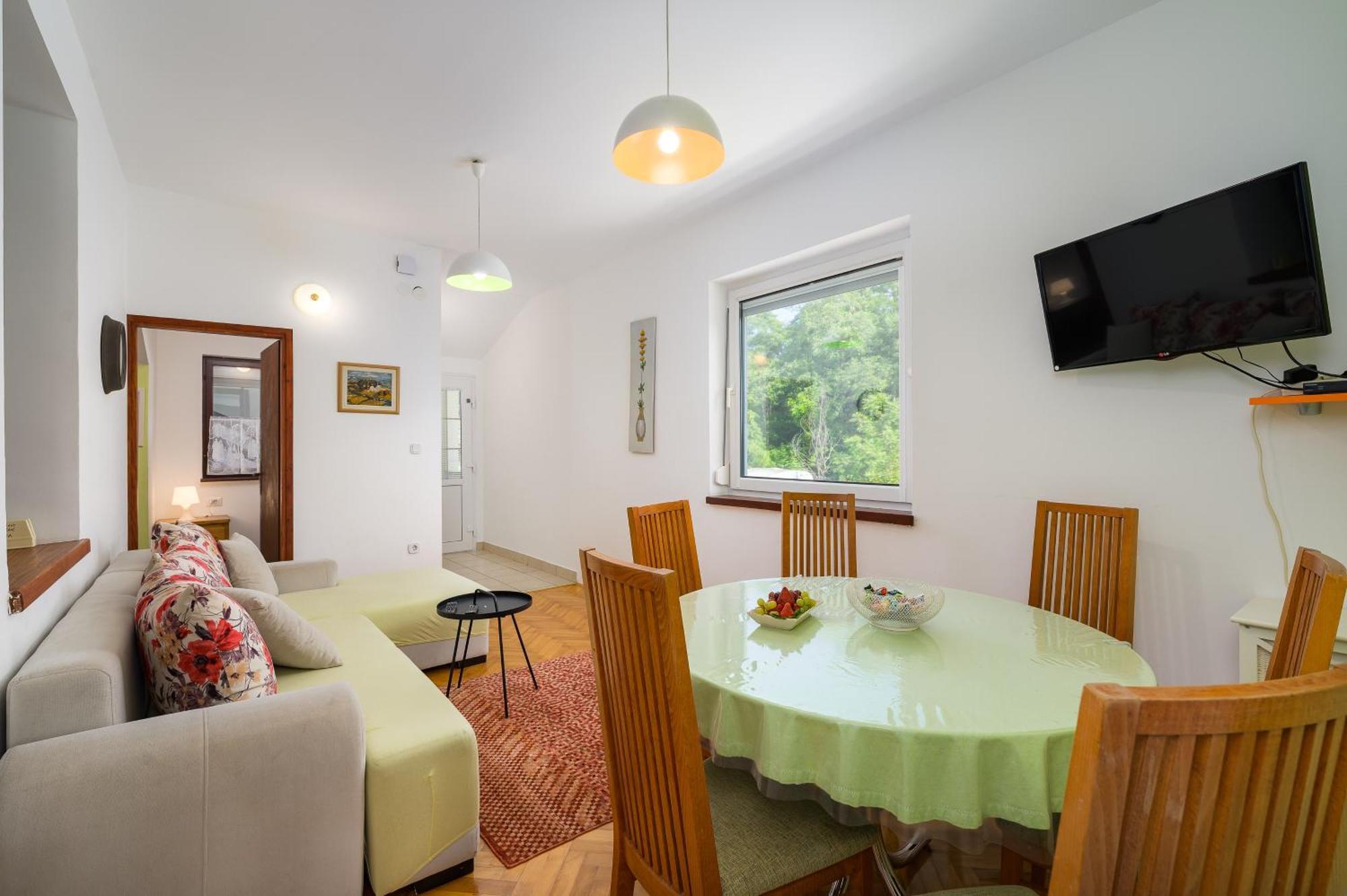 פורץ Apartments Tena מראה חיצוני תמונה