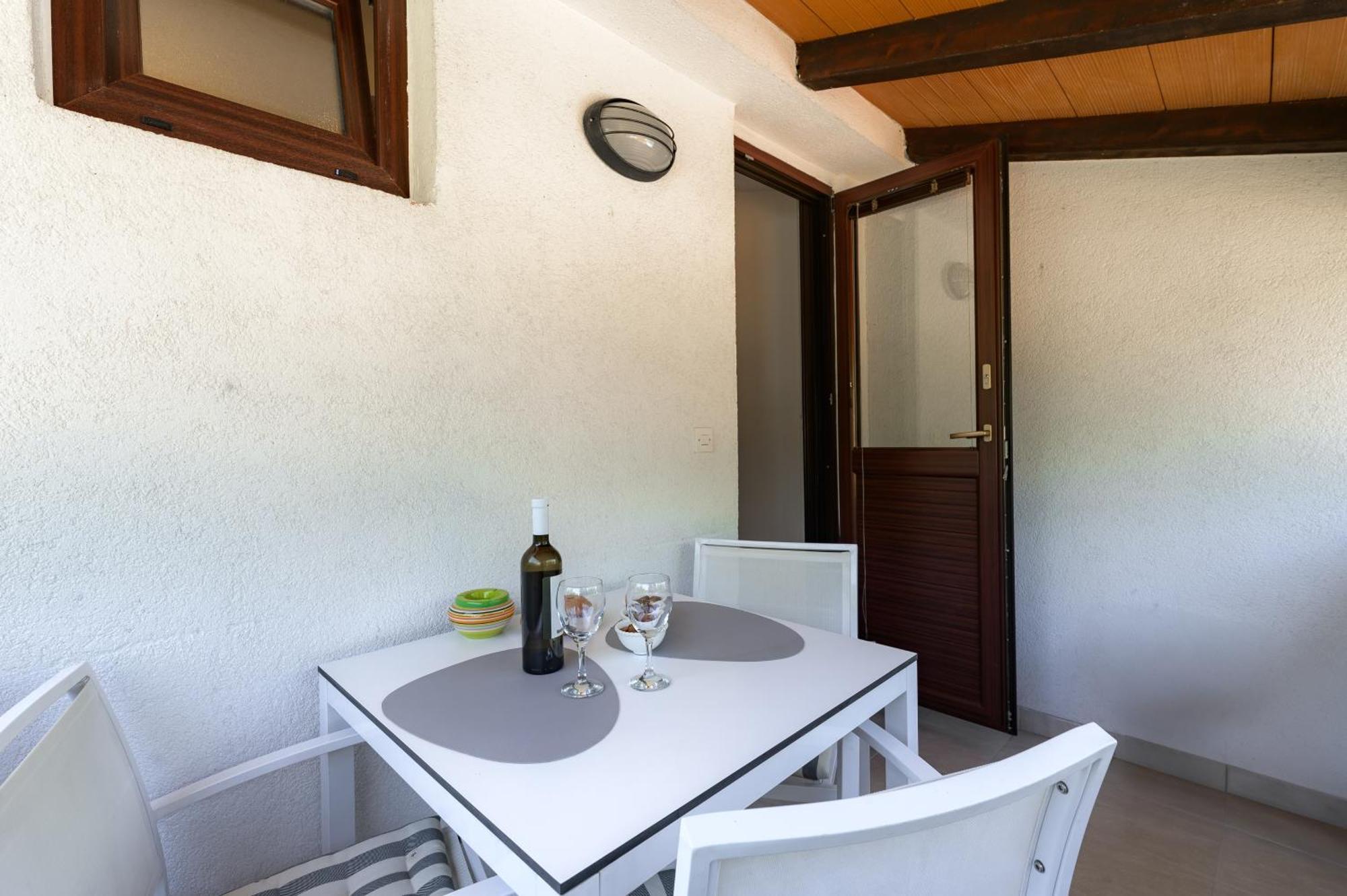 פורץ Apartments Tena מראה חיצוני תמונה