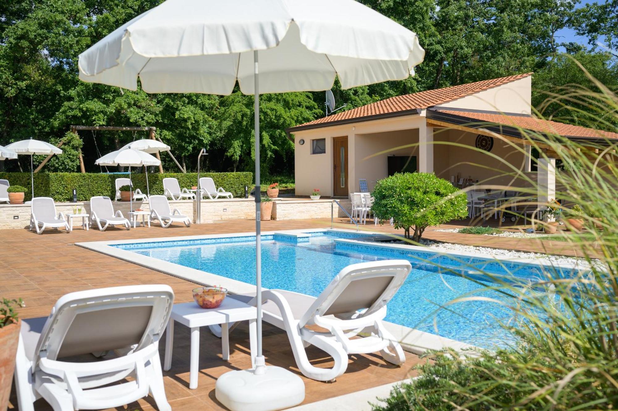 פורץ Apartments Tena מראה חיצוני תמונה