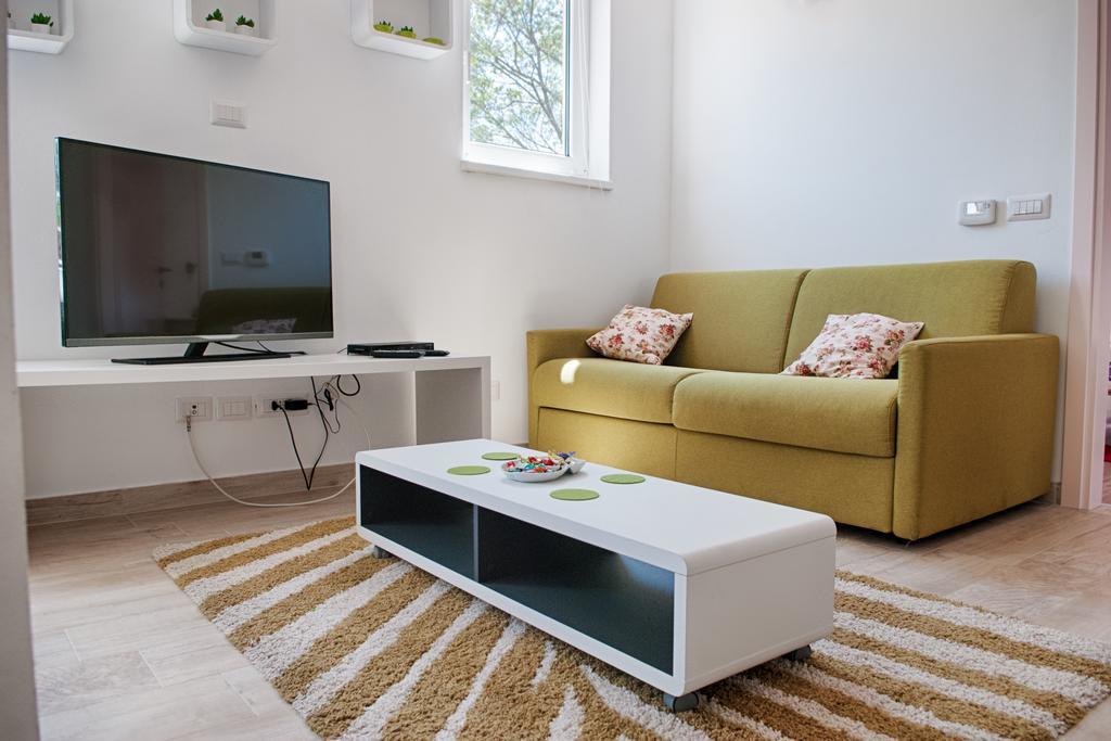 פורץ Apartments Tena מראה חיצוני תמונה