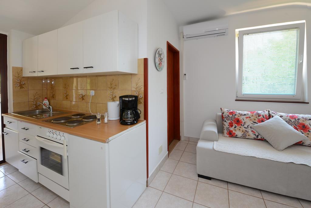 פורץ Apartments Tena מראה חיצוני תמונה